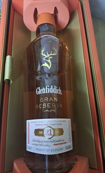 Glenfiddich Gran Reserva 21 Year Old single malt Scotch