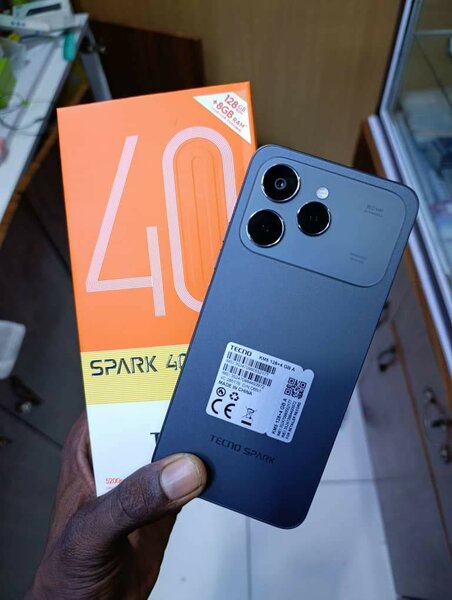 Tecno Spark 40 Smartphone