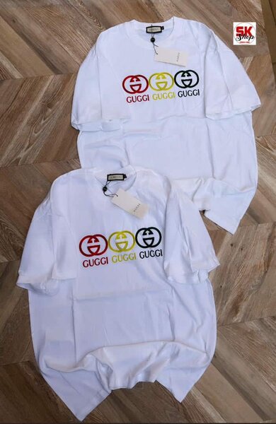 T-shirt blanc avec logo