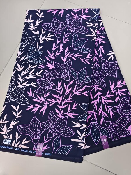 Fabric with a  print of 6 meters 