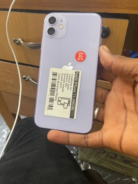 iPhone 11 64Go Violet