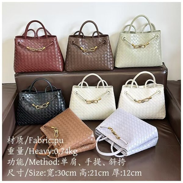 Sac à main tressé élégant