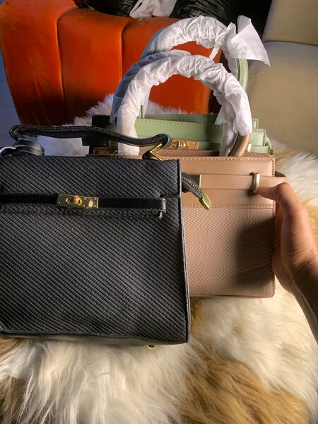 Sac à main chic texturé