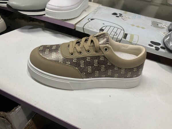 Полу классические кеды