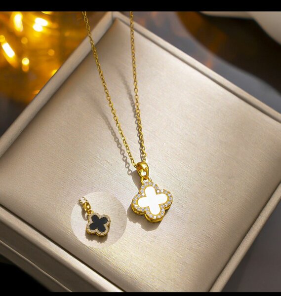 Chaine trèfle double face or plaqué