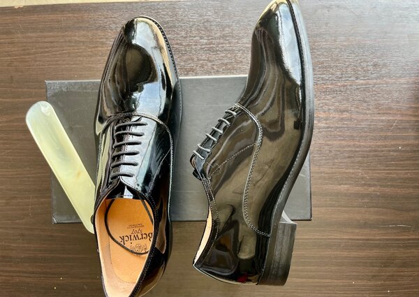 Mens hand made brown loafers