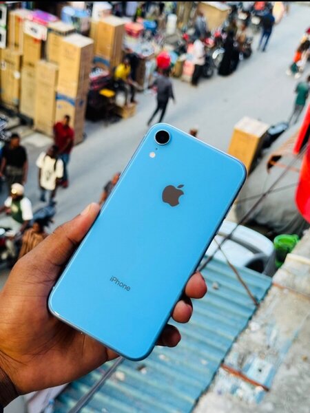 iPhone XR