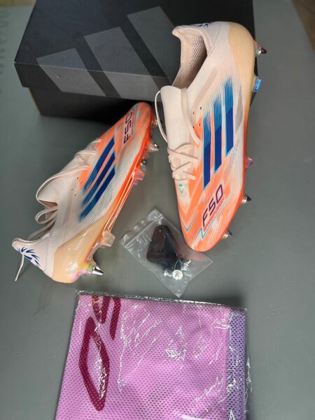 Chaussures de Foot F50 Agile