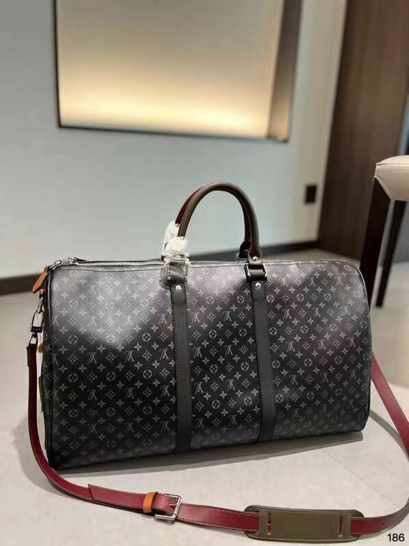 Бренд:LOUIS VUITTON