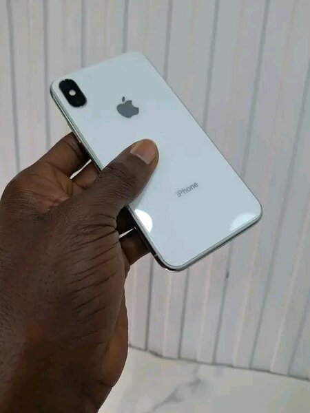 iPhone XS 64GB Argent