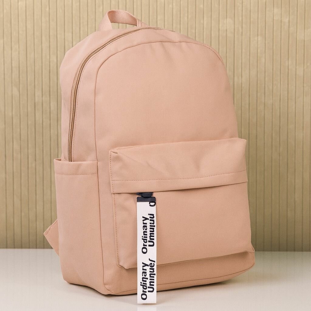 Sac à dos rose élégant urbain