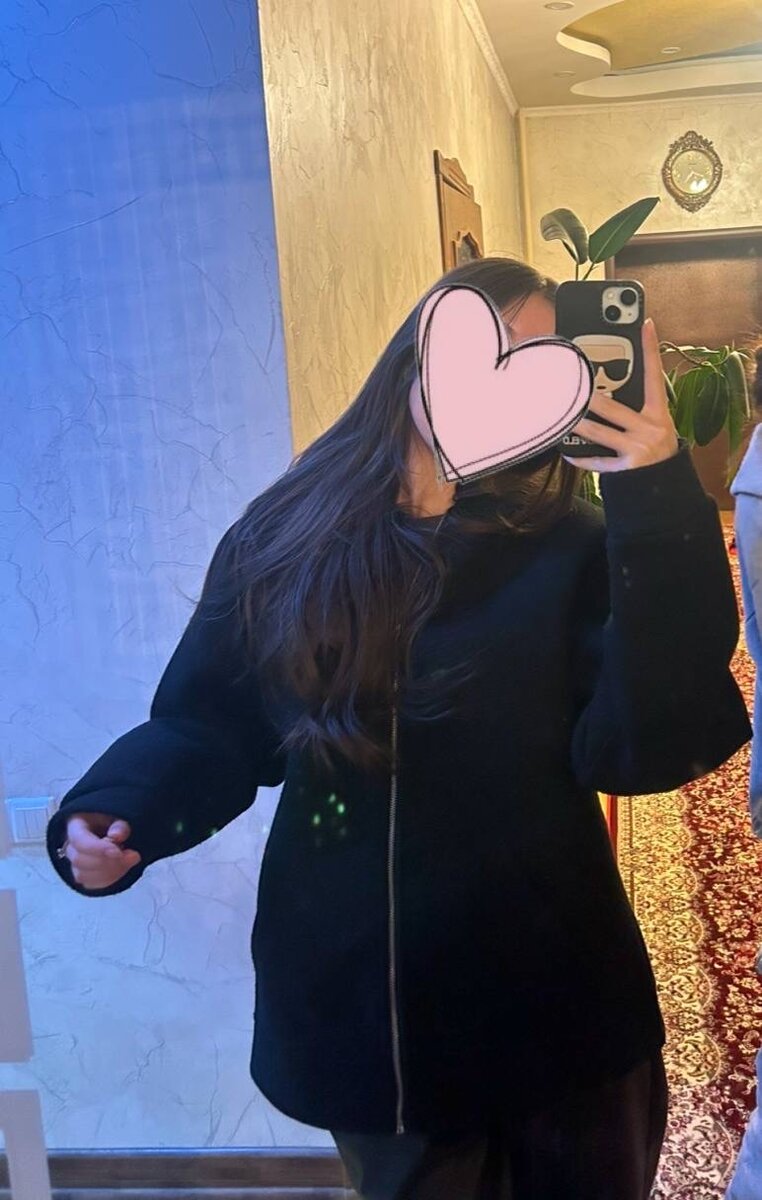 В наличии зип худи от Zara 2000 сом