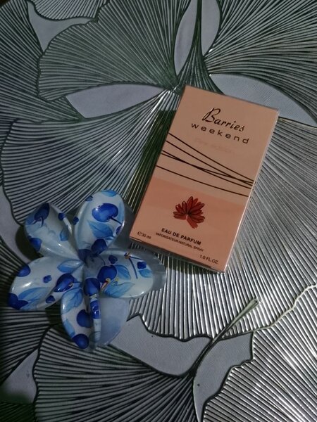 Parfum "Weekend" Barries