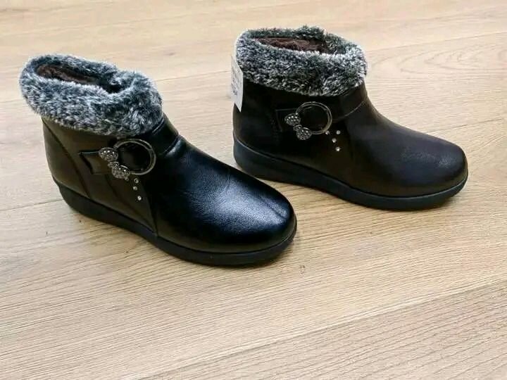 Boots k220 available all the sizes