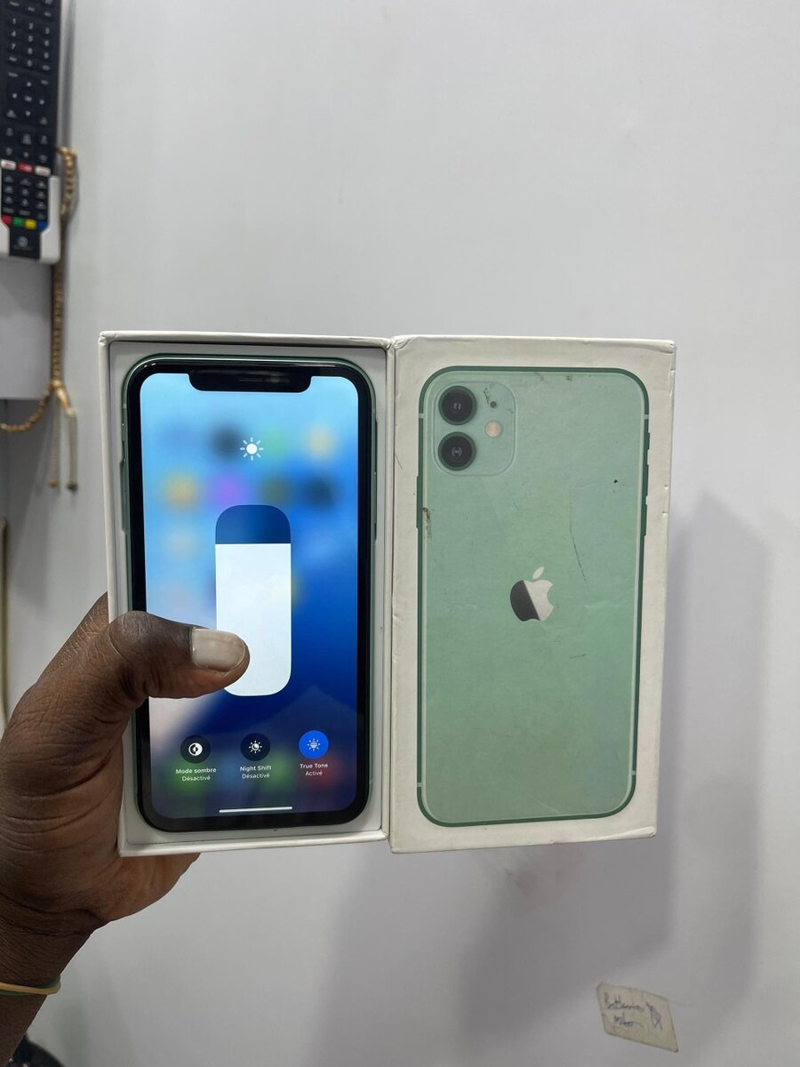 iPhone 11 Green 64 Go