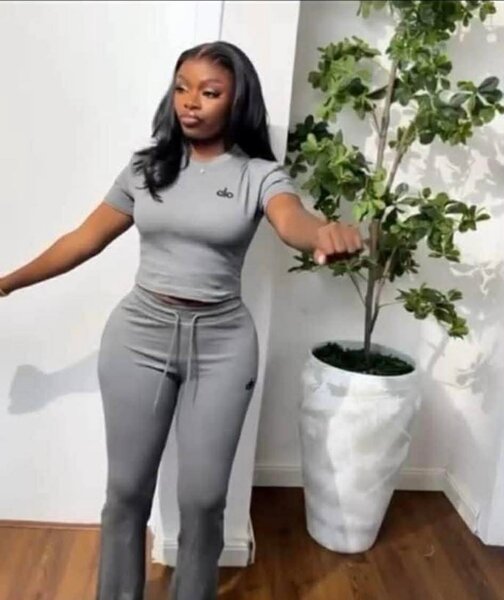 Tenue de sport élégante