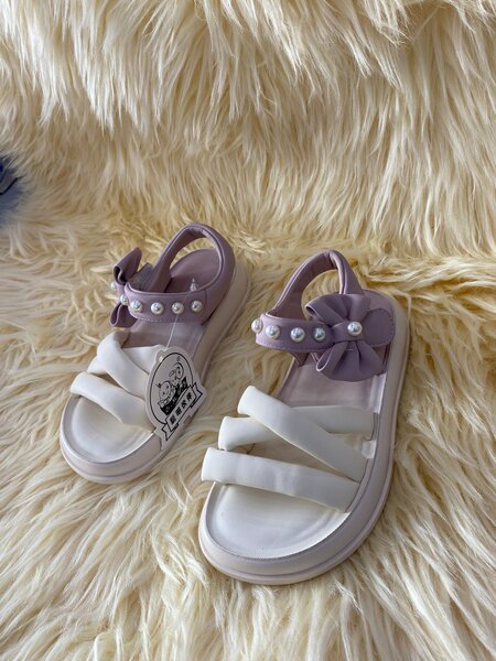 Sandales fille élégantes perlées