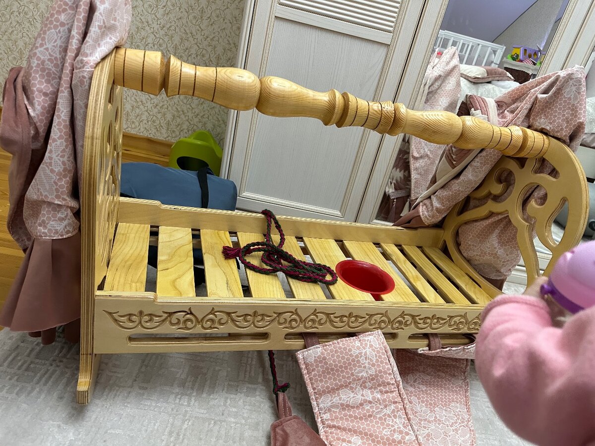 Колыбель деревянная новая