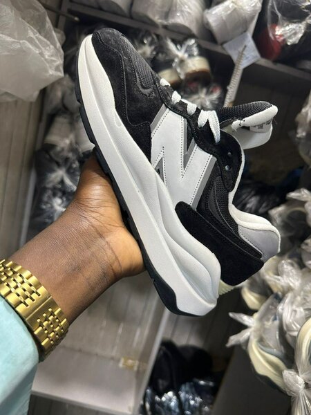 Chaussures Sneakers Homme