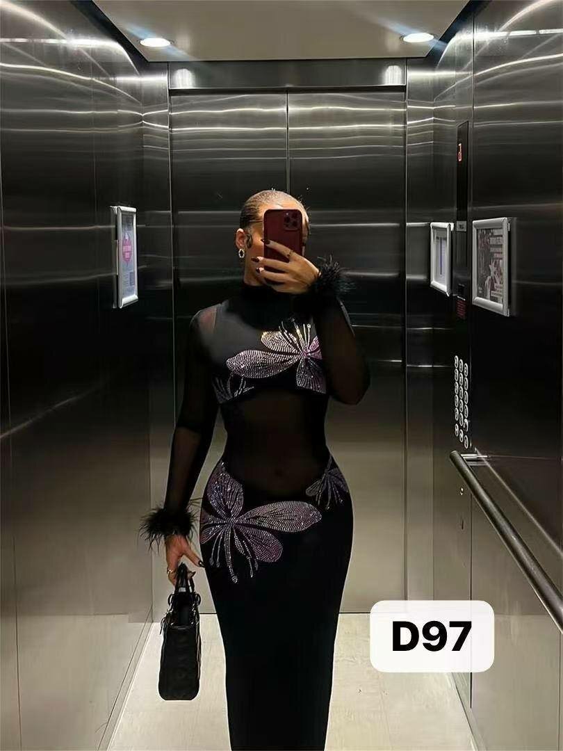 Robe noire glamour transparente