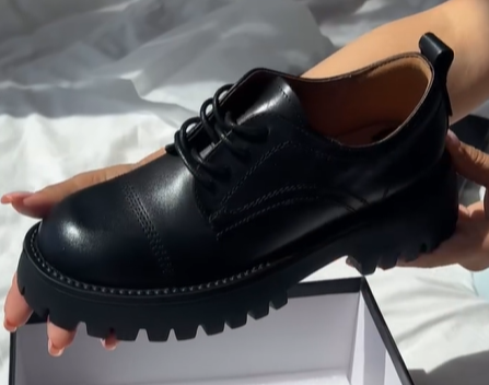Оксфорды из натуральной кожи от бренда PAZOLINI черные