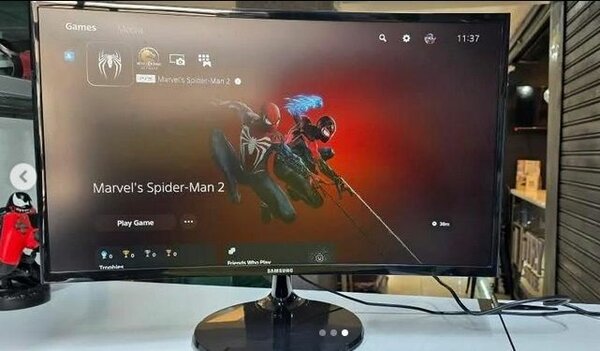 Écran incurvé LED  samsung 24"