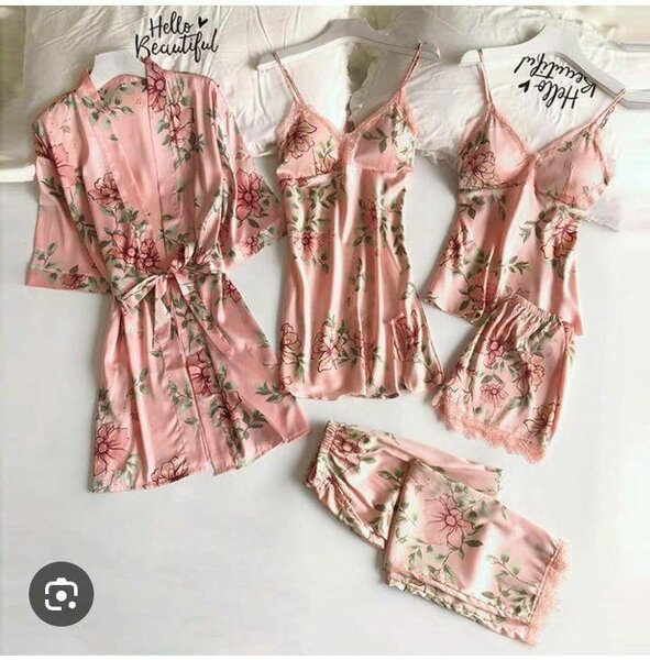 Ensemble lingerie satin floral