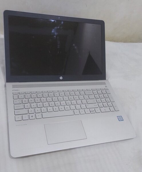 HP PAVILION i5