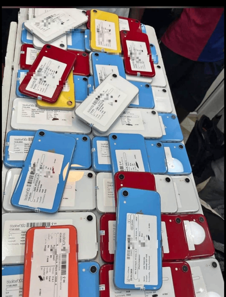 Smartphone multicolore léger