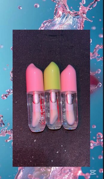 Ensemble brillant à lèvres