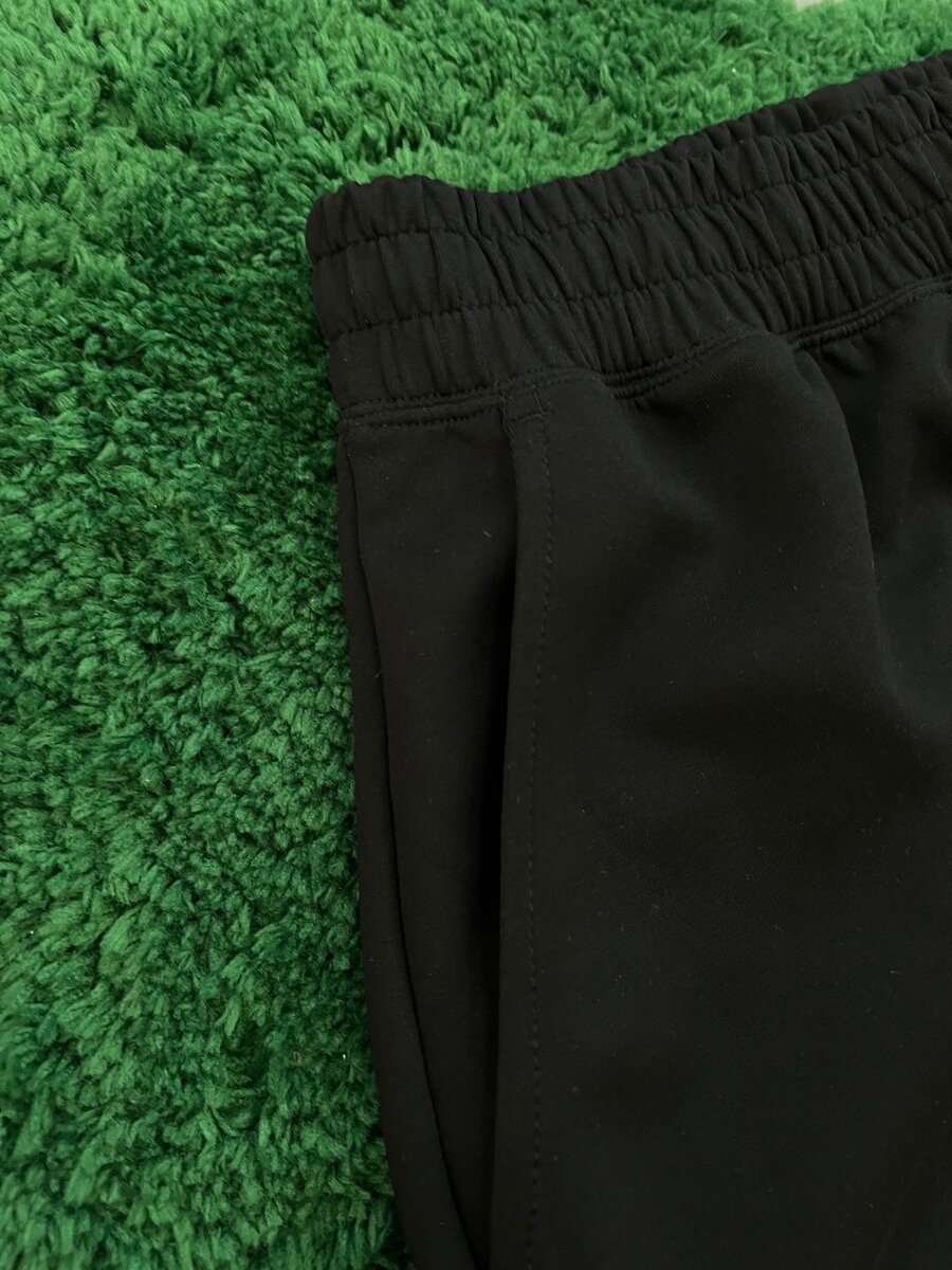 ШИРОКИЕ ШТАНЫ НА ПОВСЕДНЕВ