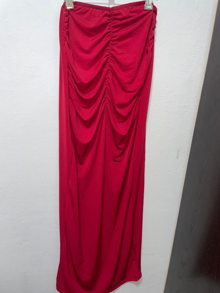 Юбка красная