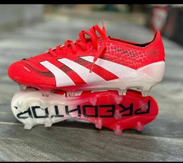 Chaussures de Football Rouges