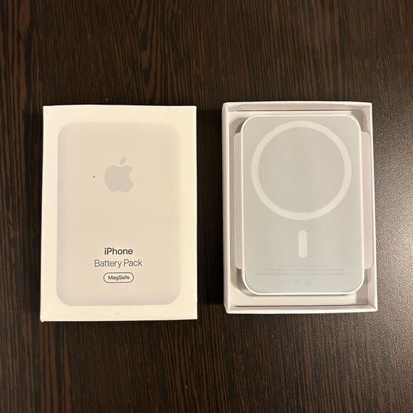 iPhone Battery pack MagSafe