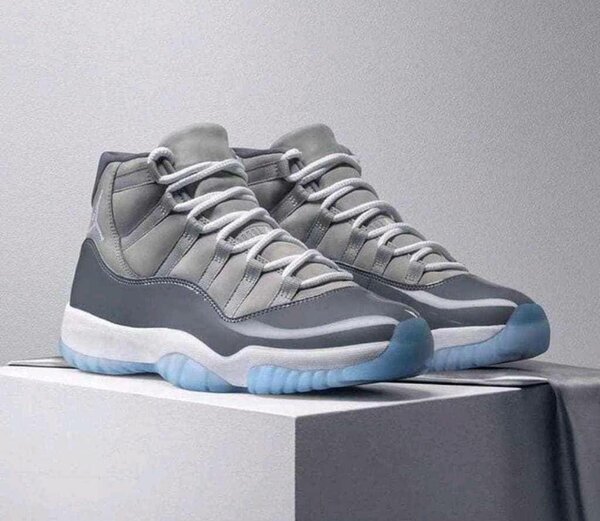 Jordan 11 Ash color