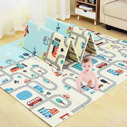 Foldable playing mat