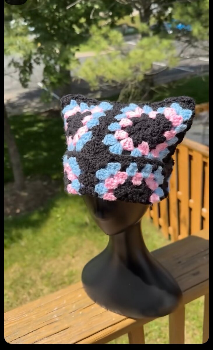 Chapeau au Crochet Coloré cat