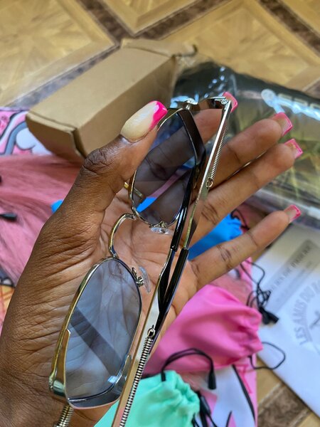 Lunettes de soleil carrées tendance