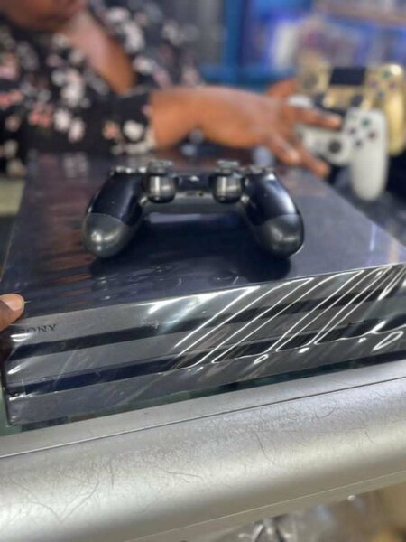 Console de Jeu Sony PS4 Pro