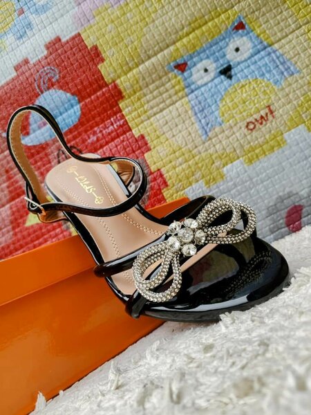 Sandales à talons élégantes