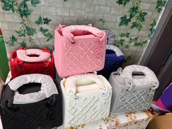 Mini Sac à Main en Cuir Elegant