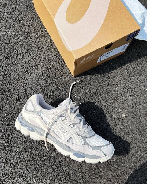 Chaussures de course ASICS