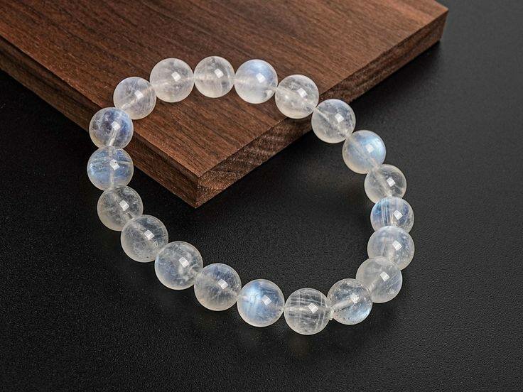 Bracelet en pierres de lune