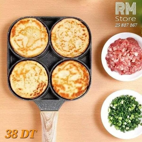  Poele a crêpe  4 trou ça colle pas , omelette, Pancake , anti adhésif en acier inoxydable , manche en bois 