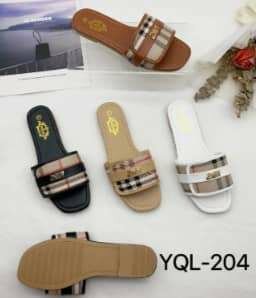 Sandales à carreaux élégantes