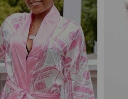 Peignoir imprimé billet rose