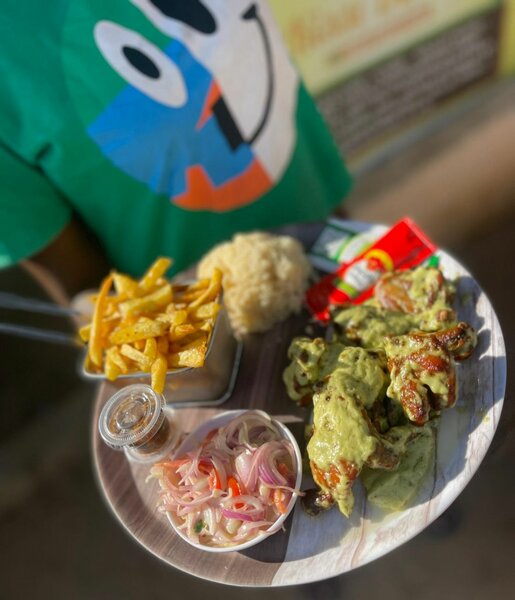 1/2 poulet + frite + attieke