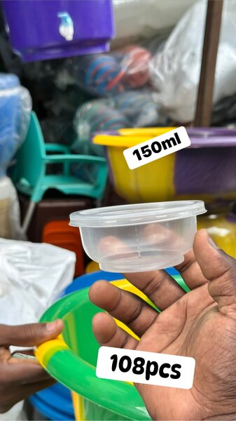 Contenants en plastique 150ml