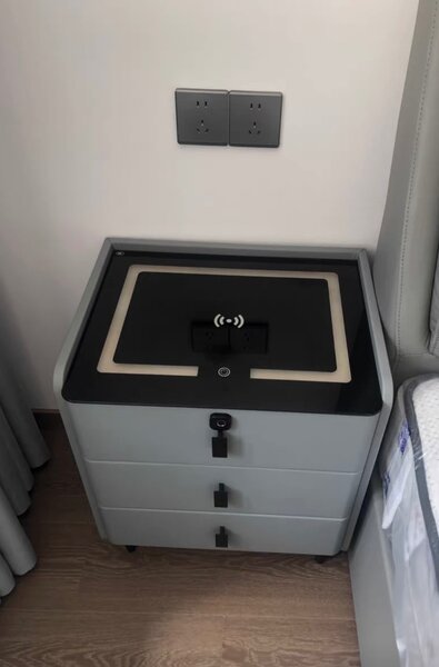 Тумбочка(шкафчик)