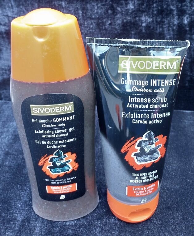 Gel douche au charbon